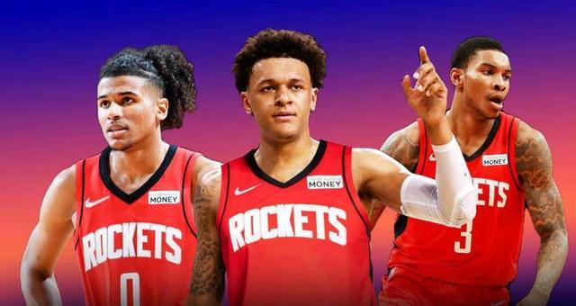 日媒：日本国门铃木彩艳预计13日在日本接受手指骨折手术（日媒：日本队门将铃木彩艳预计13日在本土接受手指骨折手术）