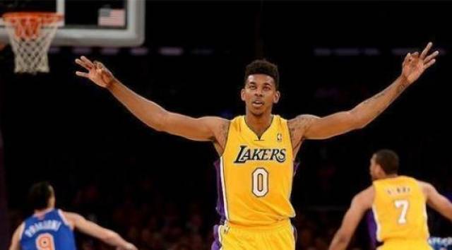 苏索：国米曾想用解约金签下我，但我是米兰人所以拒绝了（苏索：国米试图用解约金签我，但我身为米兰人拒绝了）