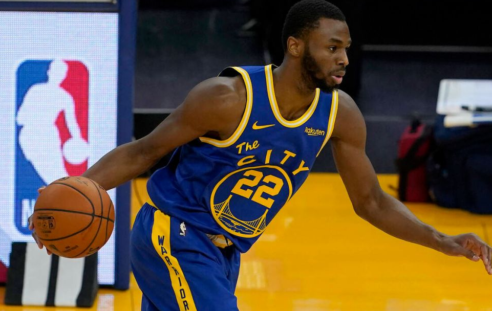 高效发挥！胡金秋20分钟9投8中轻取19分5篮板（效率爆表！胡金秋20分钟9投8中砍下19分5篮板）