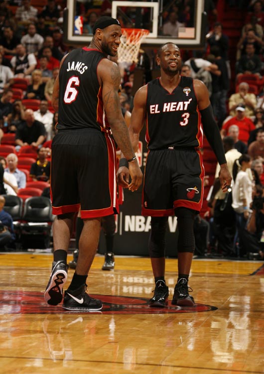 阿森纳将迎四场英超比赛，三主一客对阵狼队布莱顿维拉埃弗顿（阿森纳英超四连战：三主一客迎战狼队、布莱顿、维拉、埃弗顿）